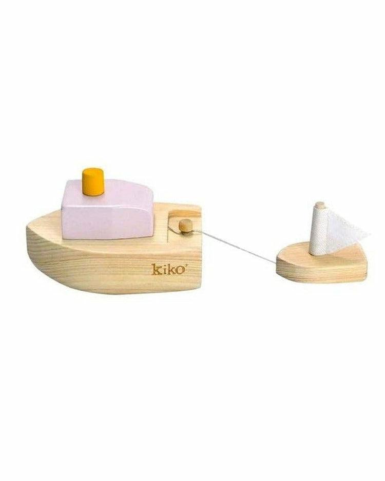 Ofune Wind-Up Boat In Lavender  |  Wooden Toys Bath Toys Bath Toys