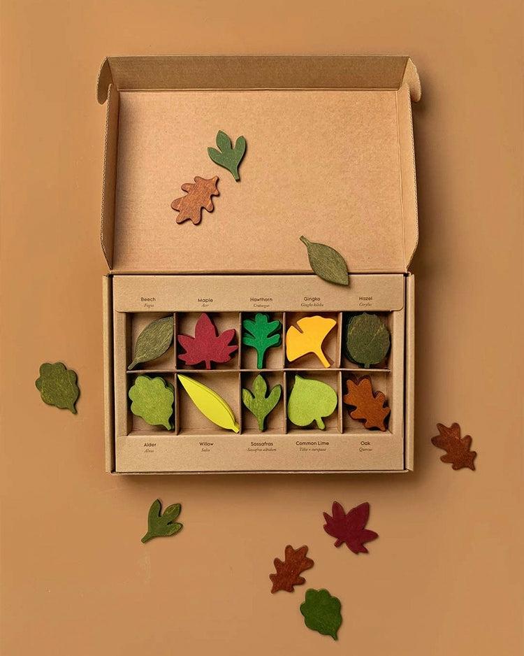 Woodland Leaves  |  Wooden Toys Kitchen Kitchen